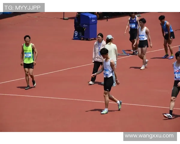 杨磊独家分享网球技巧与心得助你提升球技的全方位指南 杨磊独家分享网球技巧与心得助你提升球技的全方位指南