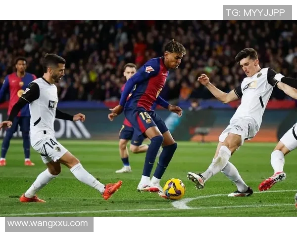 决赛巴塞罗那对阵瓦伦西亚直播全程回顾与精彩瞬间分析