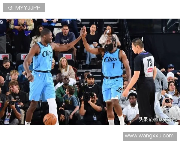 NBA太阳与快船对决前瞻分析及胜负预测展望