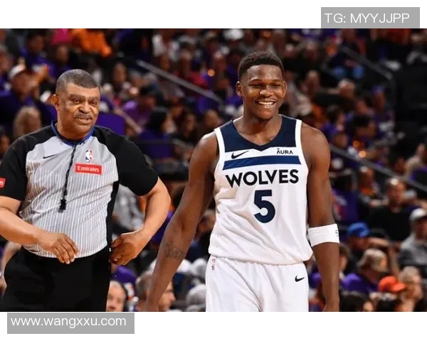 帕拉梅斯与河床激战正酣谁能在这场较量中笑到最后